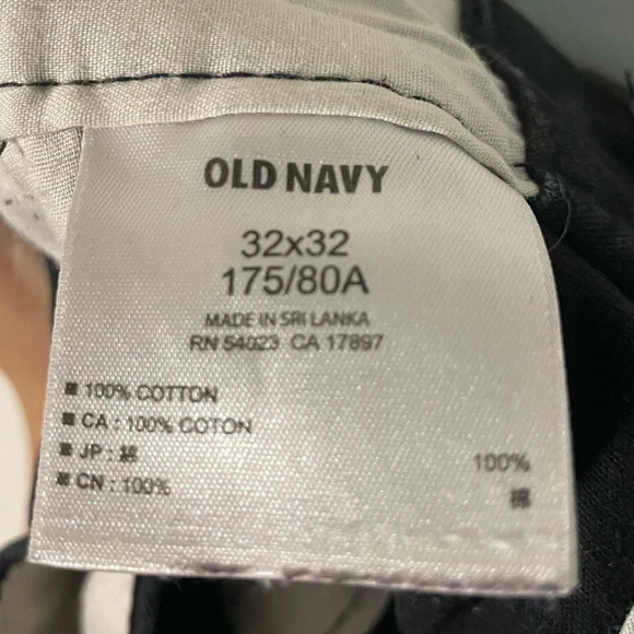 Old Navy Classic Straight Black  Pants - 32x32 - Picture 9 of 10